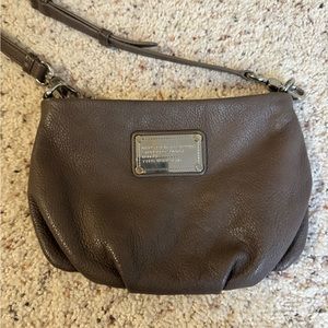 Marc Jacobs cross body leather bag